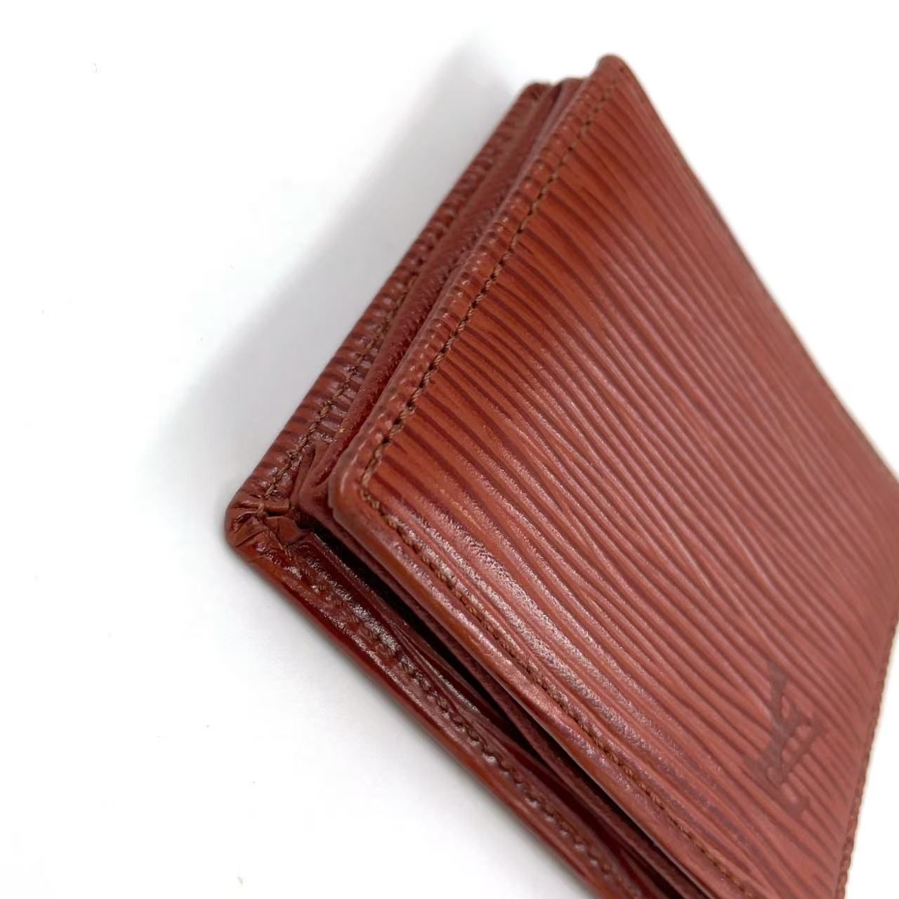 LOUIS VUITTON エピ ポルトモネ ボワット レザー ブラウン コイン