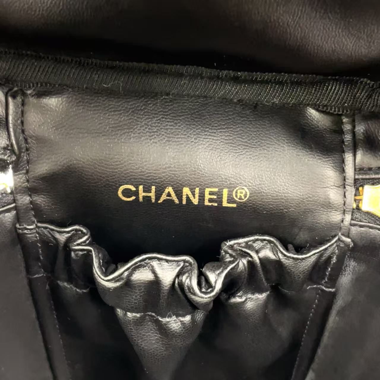 CHANEL ビコローレ ココマーク バニティ シリアル番号4番台 ラムスキン