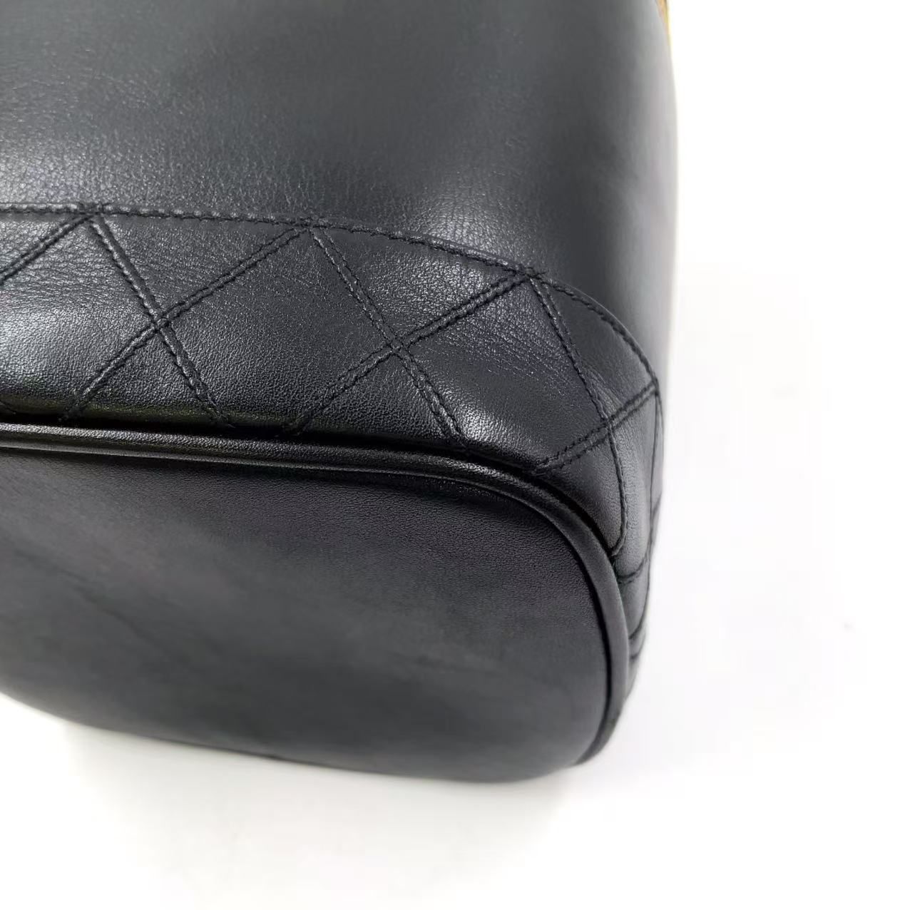 CHANEL ビコローレ ココマーク バニティ シリアル番号4番台 ラムスキン