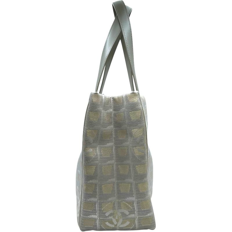 シャネル CHANEL ニュートラベルライントートPM A20457 10番台