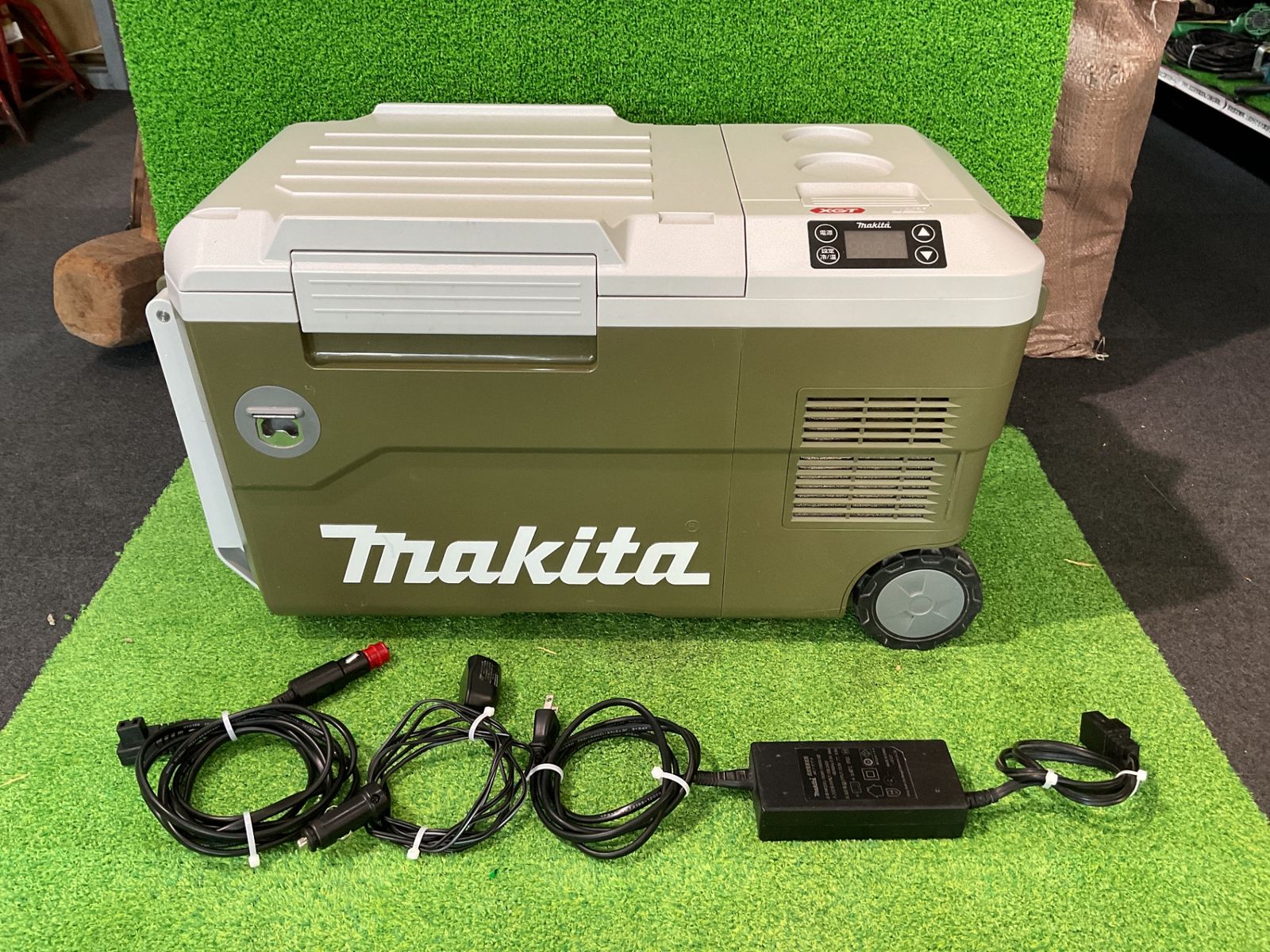 マキタ CW 001 G 充電式冷温庫 有 サ-196