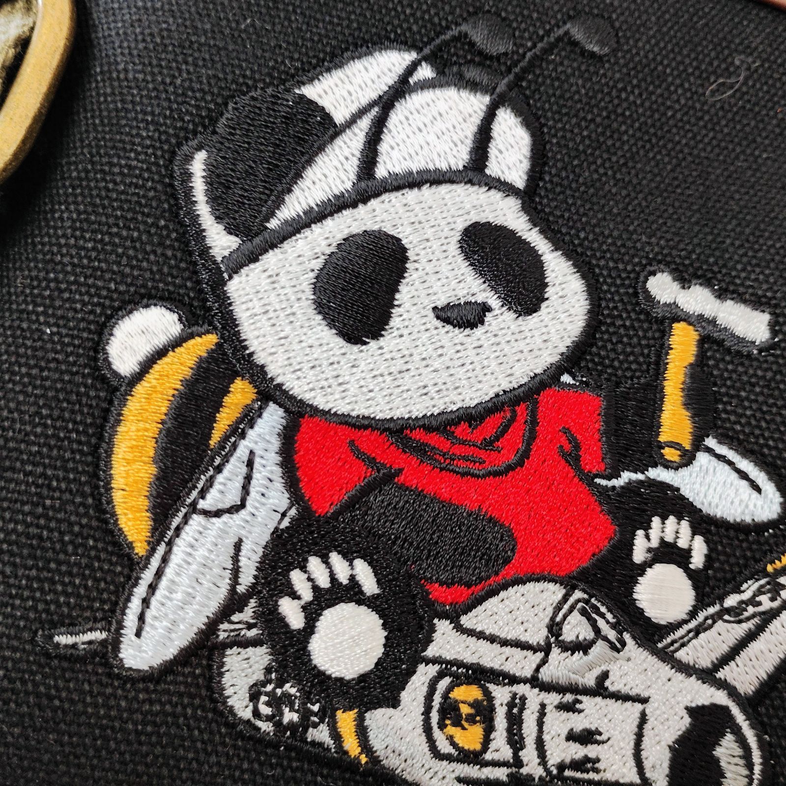 パンディエスタ ボディバッグ 飛行機パンダ 黒