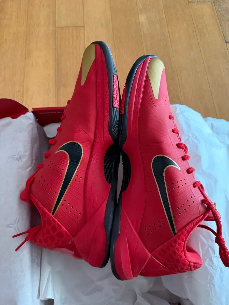 300 NIKE コービー 5 プロトロ イヤー OF THE 맘바 ユニバーシティ レッド