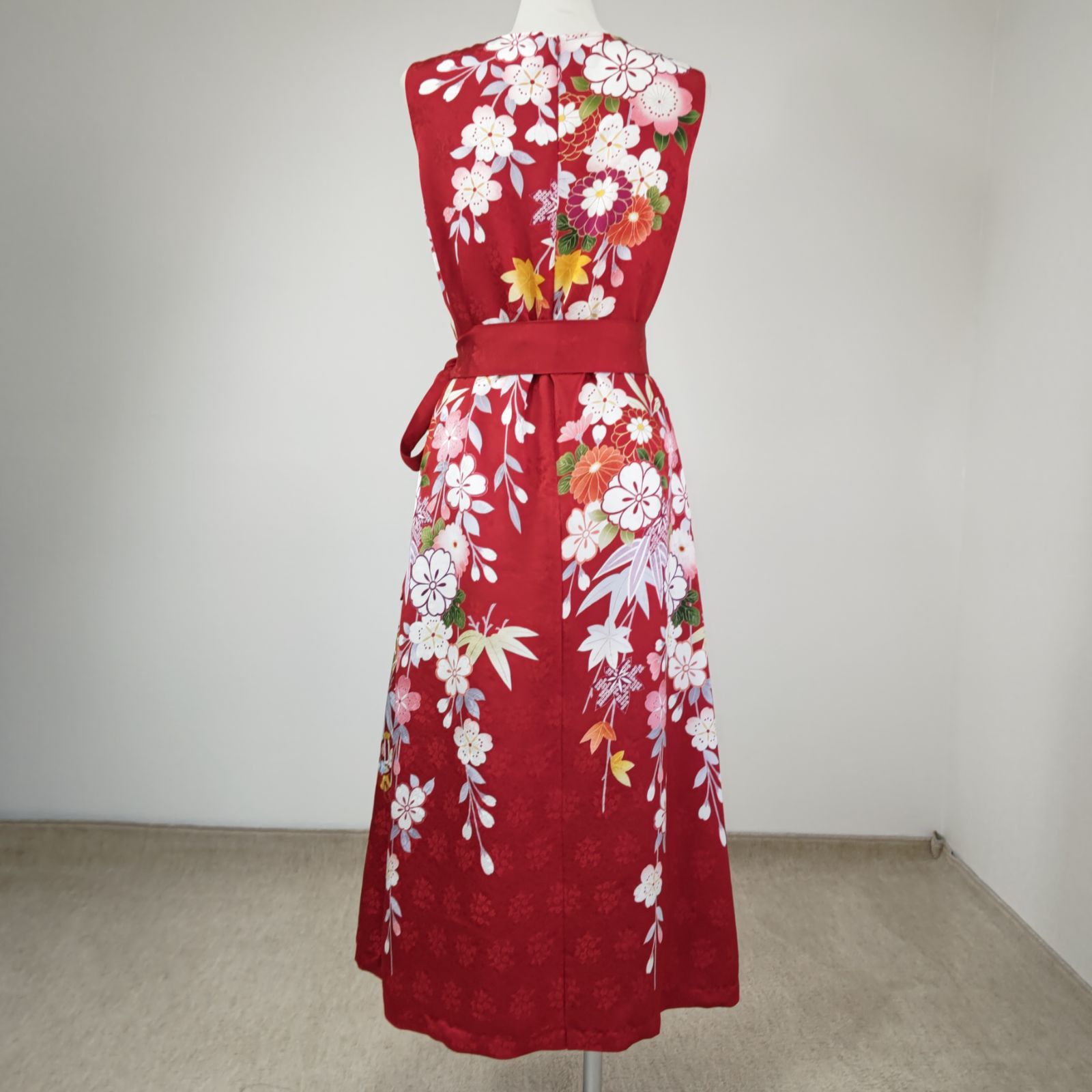 zunezune 振袖ドレス ノースリーブ 着物リメイクワンピース 赤 - メルカリ