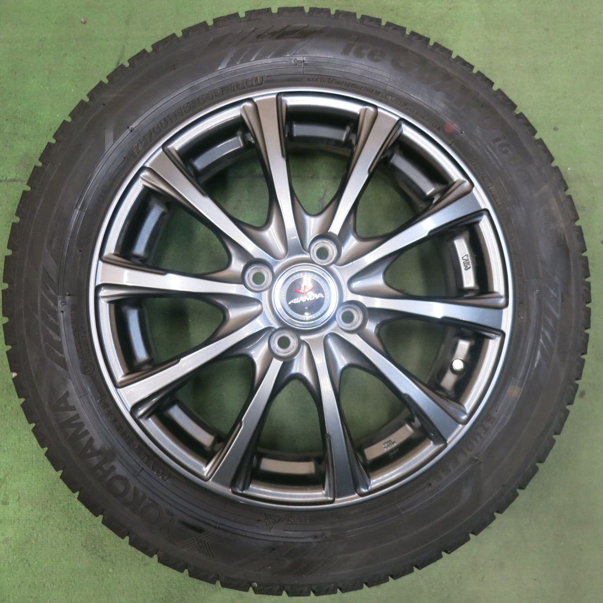 バリ溝！22年！8.5分☆スタッドレス 175/65R15 ヨコハマ アイスガード