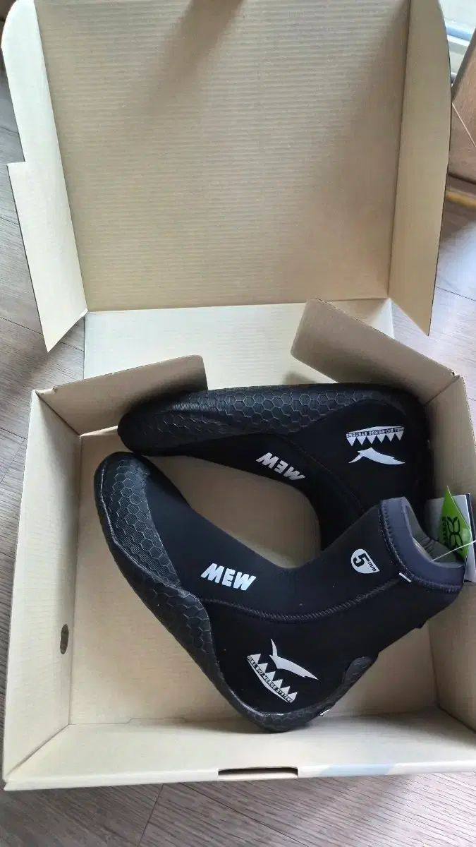 걸뮤 ダイビング ブーツ 5 mm サイズ 250