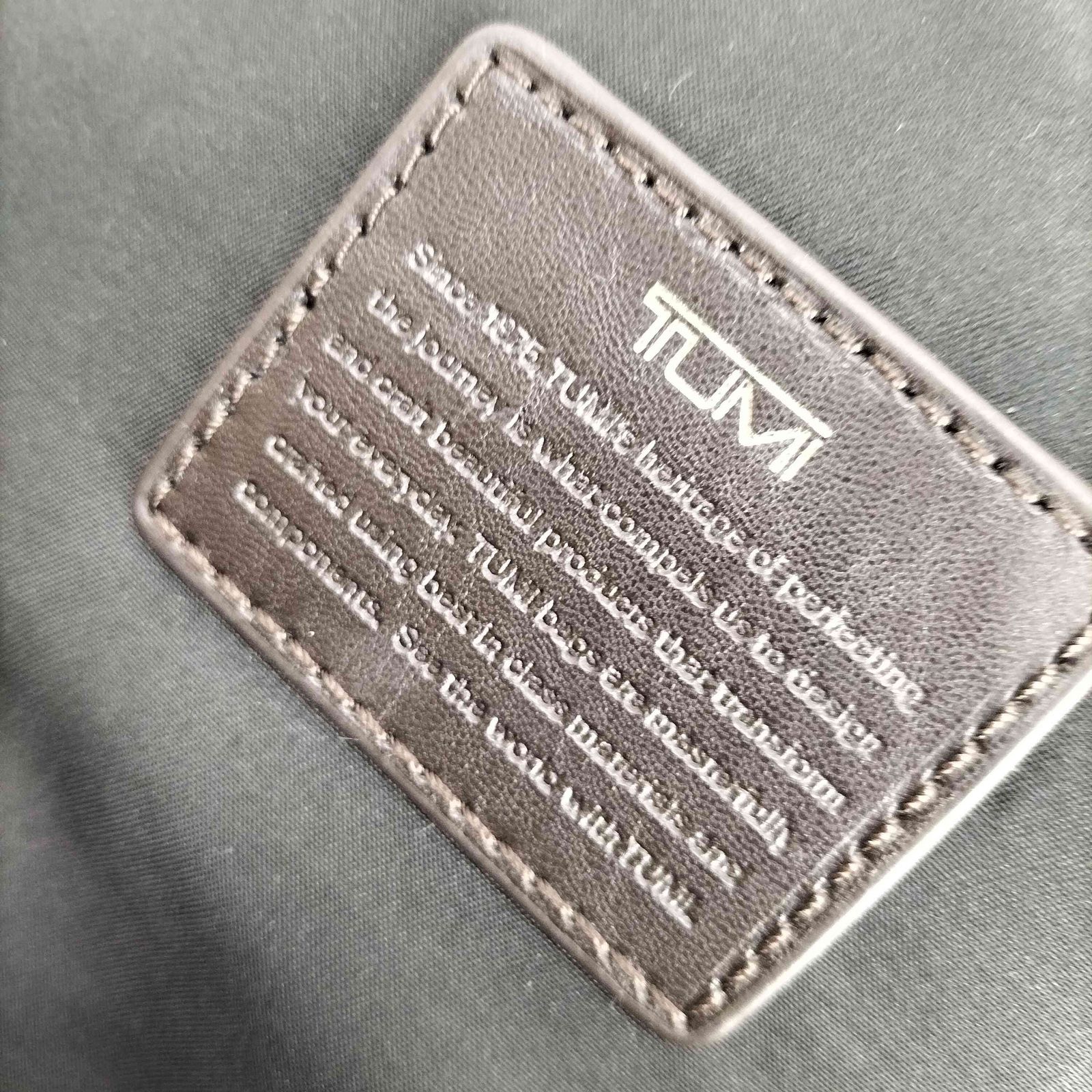 TUMI(トゥミ) KERBY CROSSBODY クロスボディ ショルダー バッグ メンズ 表記無 【中古】【ブランド古着バズストア】 トゥミ TUMI KERBY CROSSBODY クロスボディ ショルダー バッグ メンズ