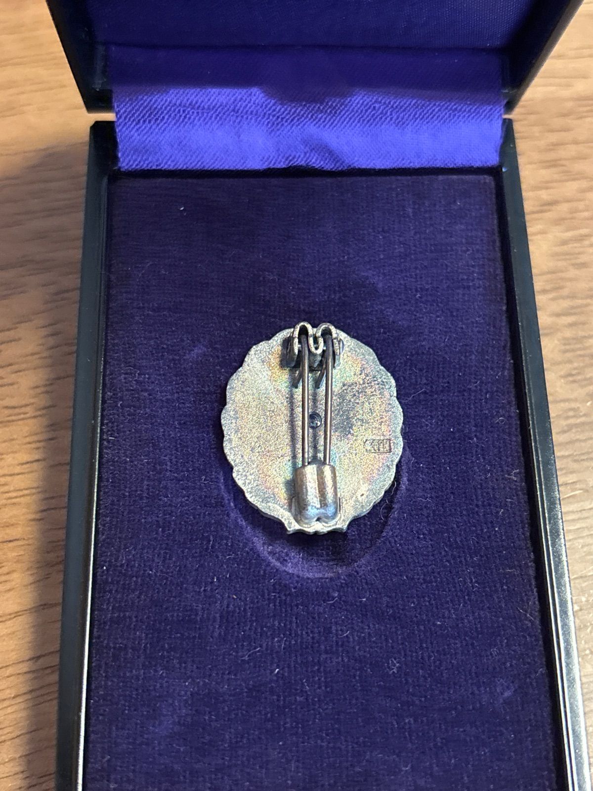 日本国有鉄道功績章銀細工 国鉄ピンバッジ アンティーク 純銀製　銀　つぶし 日本国有鉄道功績章銀細工 国鉄ピンバッジ 純銀製 - メルカリ