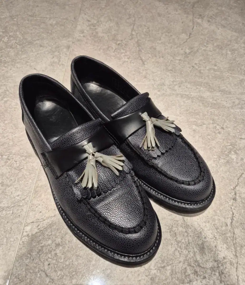 DR MARTENS ドクターマーチン エイドリアン