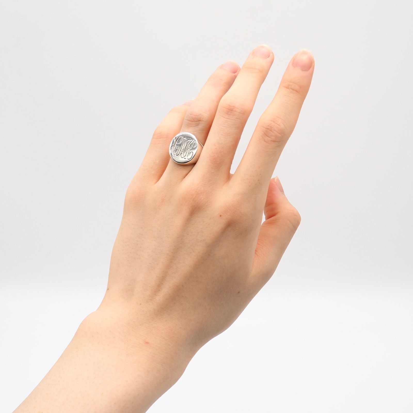 希少品 TIFFANY&Co. ティファニー シグネット リング シルバー925 希少】Tiffany&Co. 約14号 シグネット リング シルバー925 シルバー