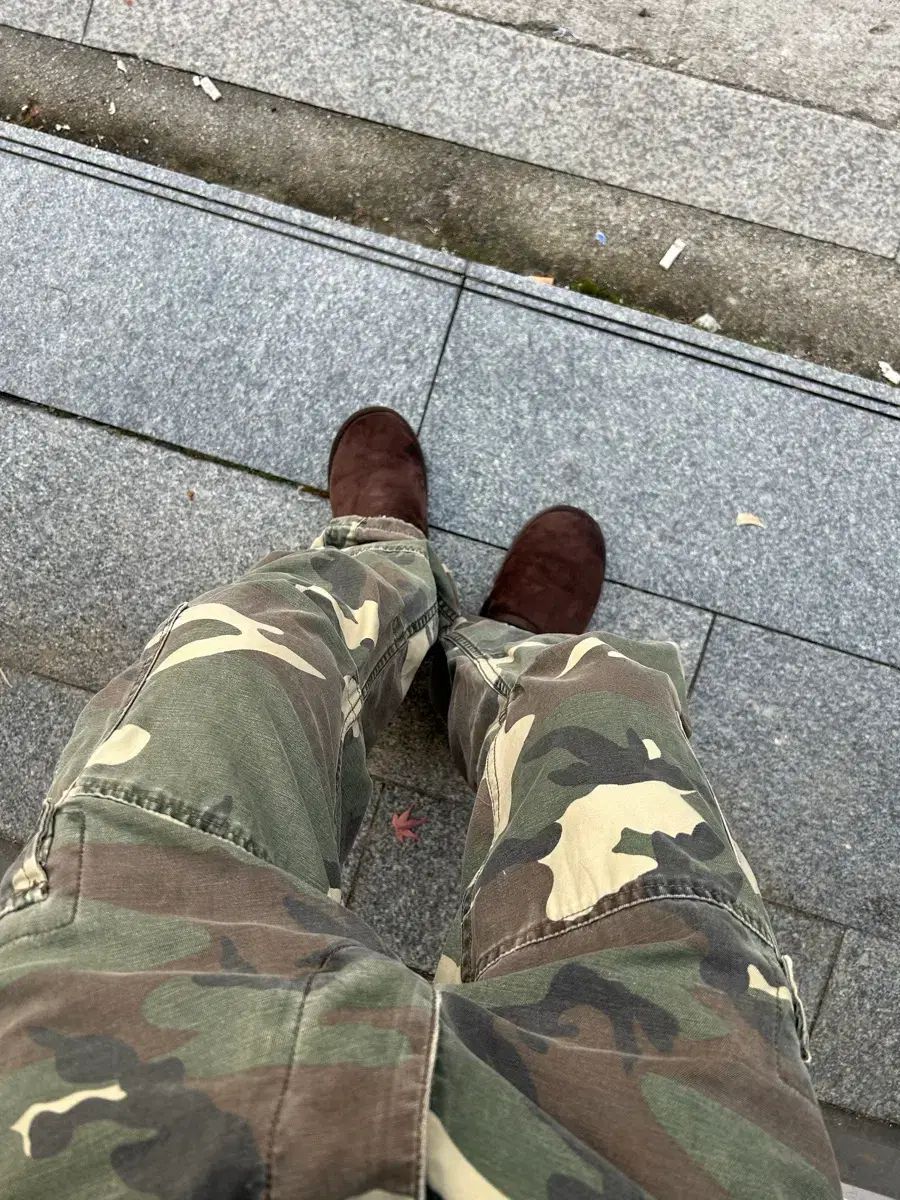 アバクロンビー カモカーゴパンツ 32 in