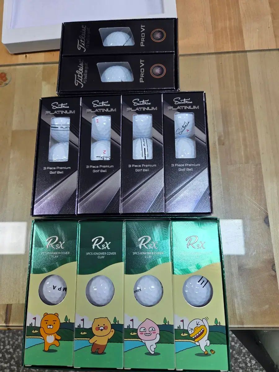 カカオフレンズ セイントナイン タイトリスト ゴルフボール