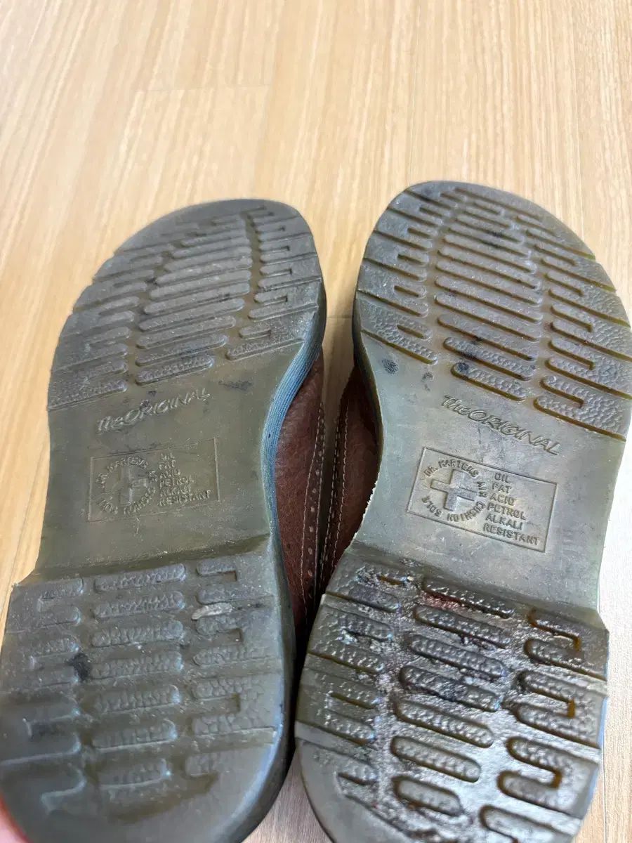 ドクターマーチン 13984