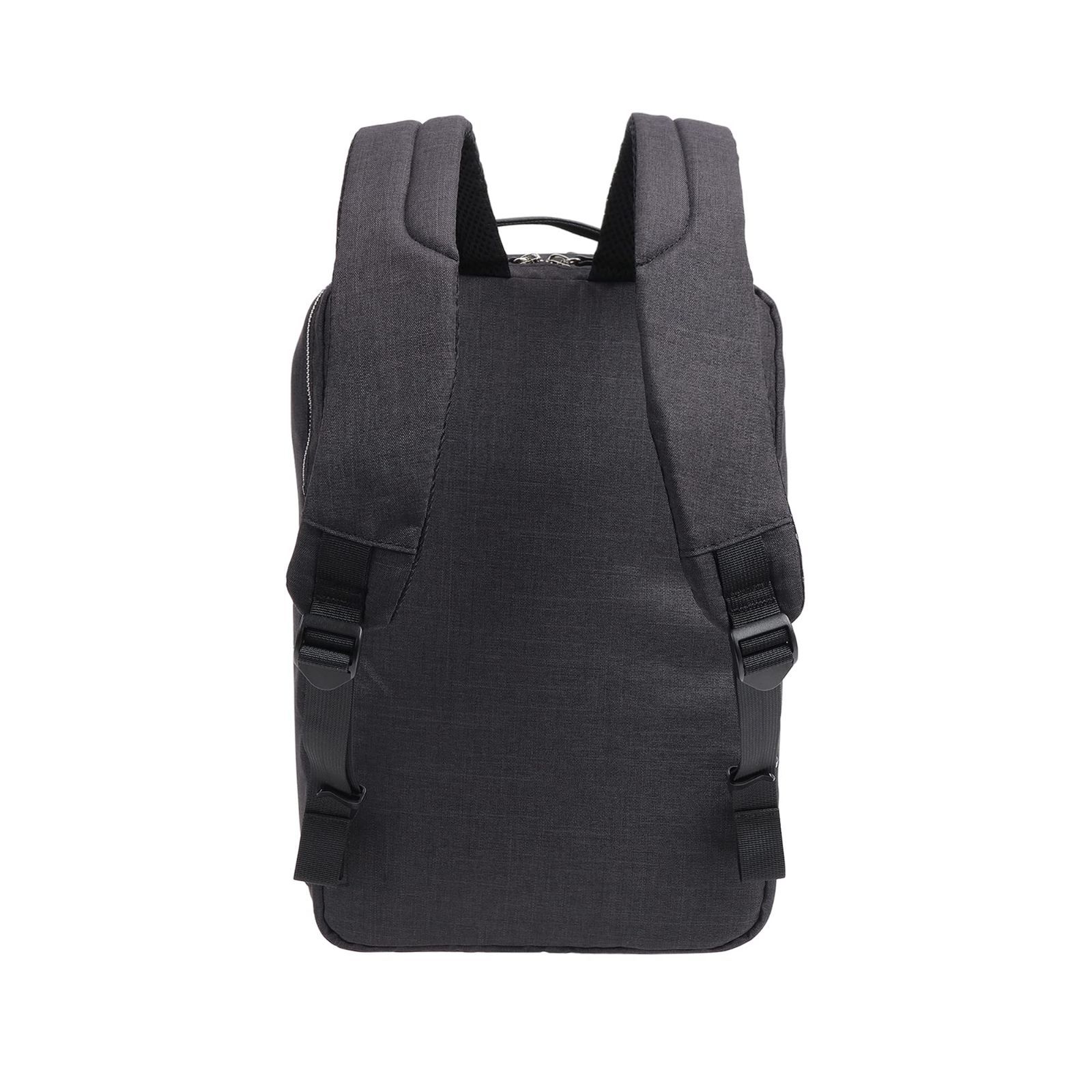 13.3インチPC収納OK に