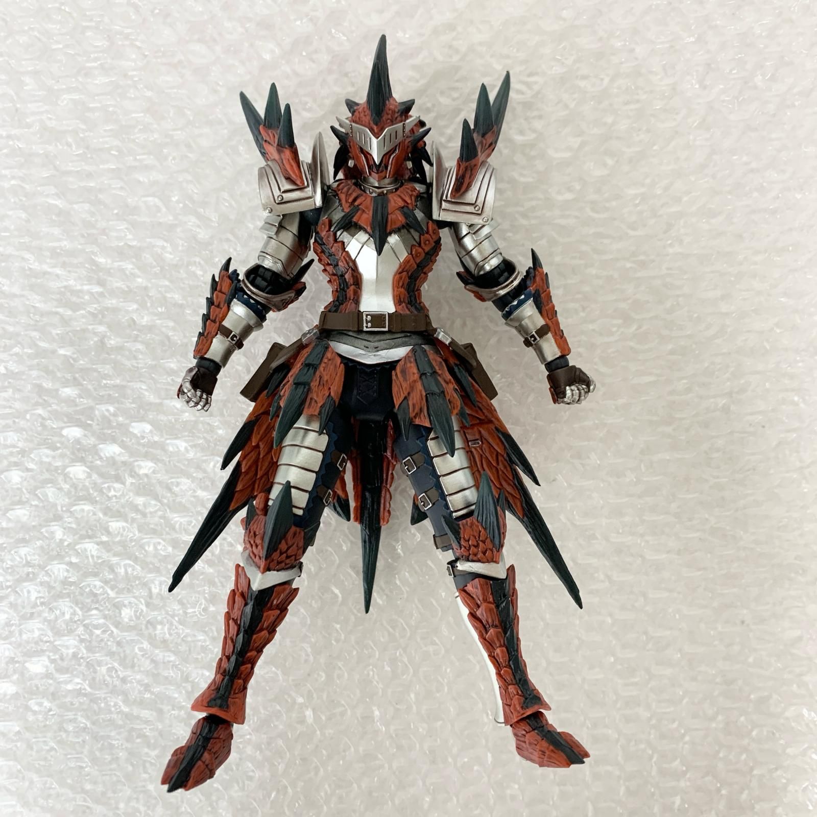 ☆加古川物流】中古 千値練 モンスターハンター4 フル可動アクション