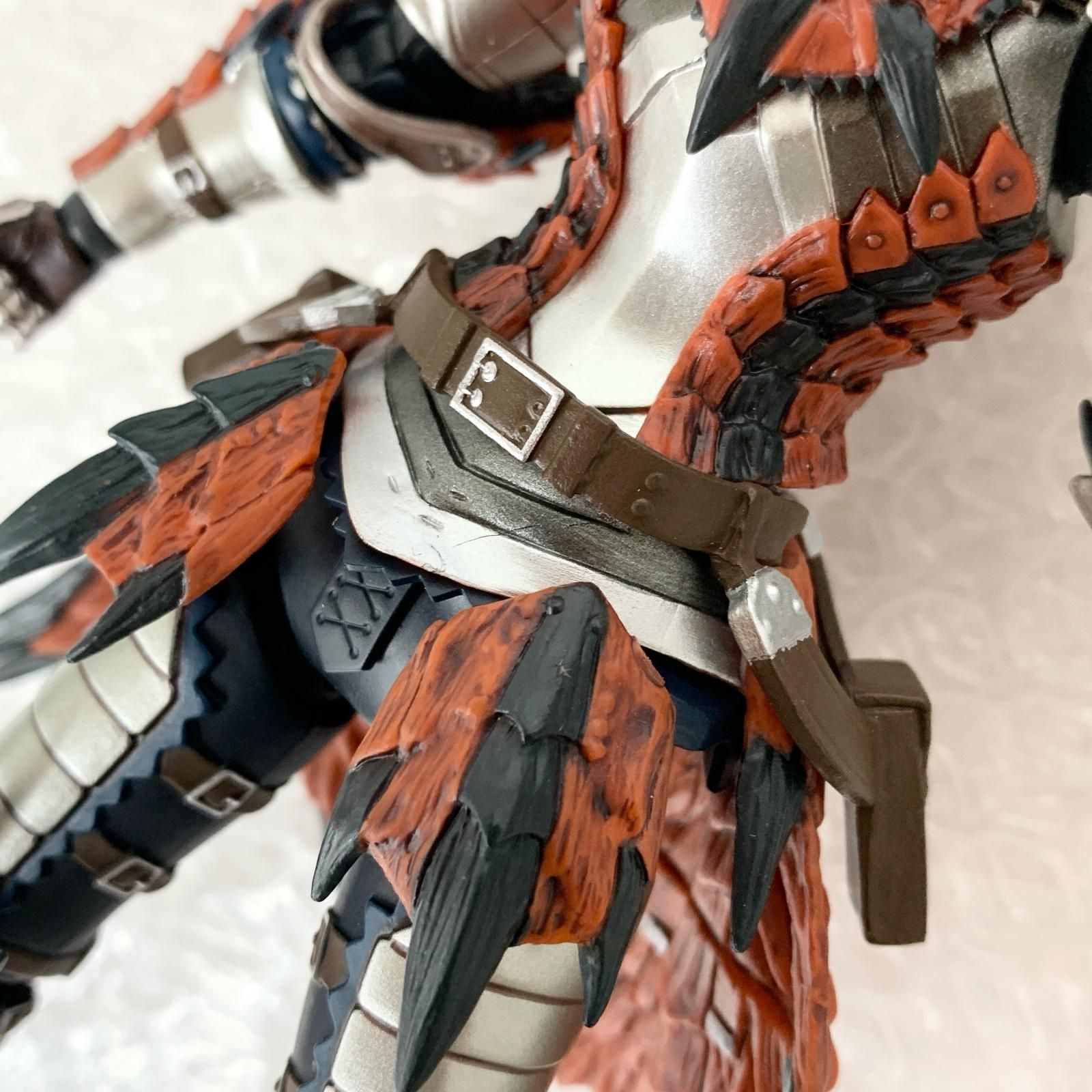 ☆加古川物流】中古 千値練 モンスターハンター4 フル可動アクション