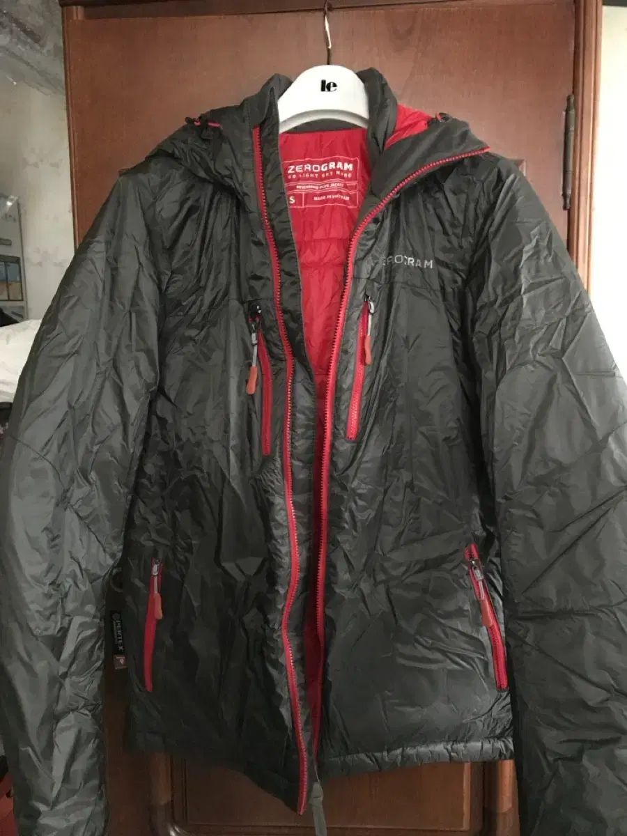 ゼログラム ネバーマインドプラス ジャケット ダウン