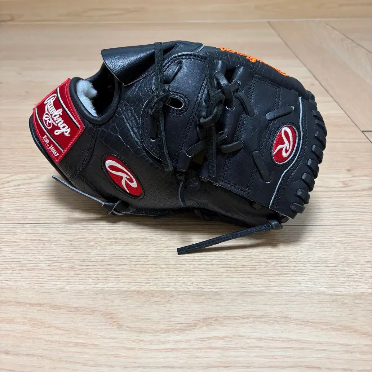 ローリングス投手用グローブ ディグロム モデル