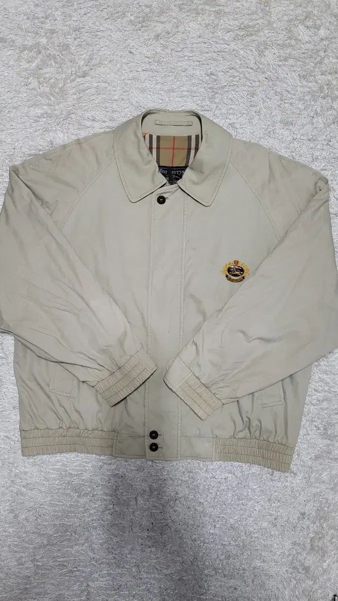 バーバリー スイングトップ ブルゾン ジャケット ㅅ2 - メルカリ