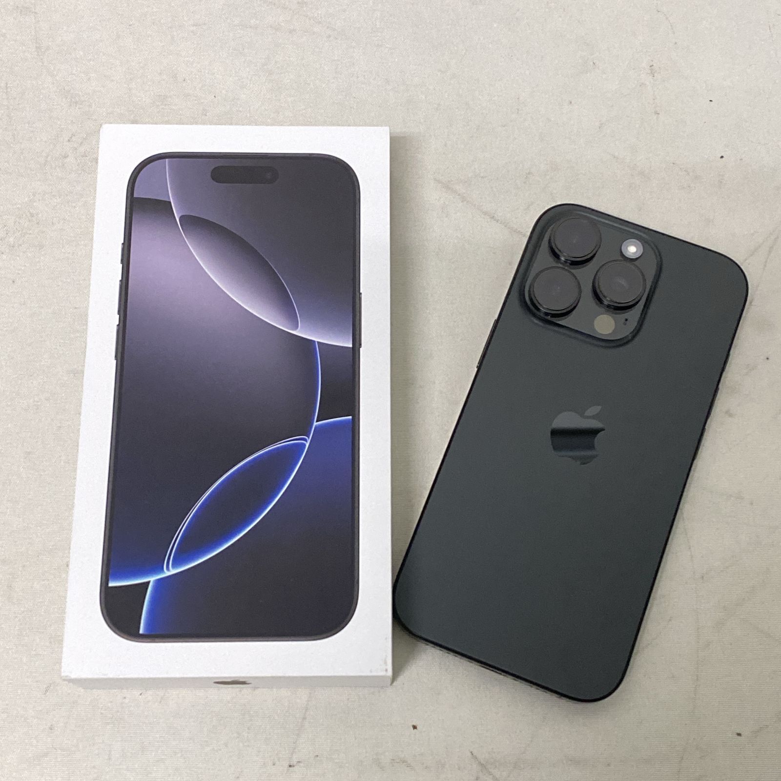 浜館70-652 店舗併売品 Apple iPhone 16 Pro 128 GB モデル A 3292 ブラックチタニウム アップル スマホ スマートフォン SIMフリー 品
