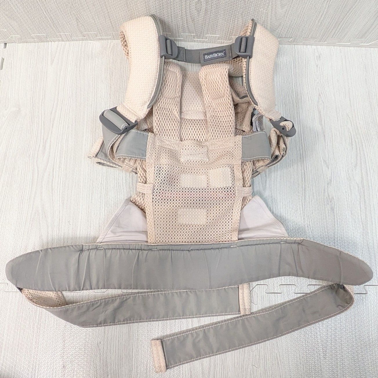 良品 ベビービョルン 抱っこ紐 ワンカイエアー パーリーピンク ONE KAI