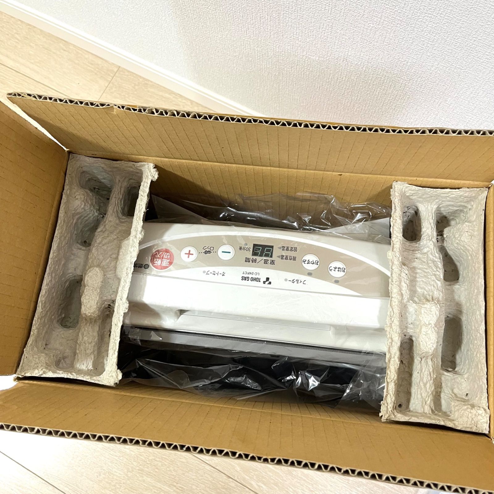 ち52【未使用品】東邦ガス ガスファンヒーター LC-24FCT 都市ガス