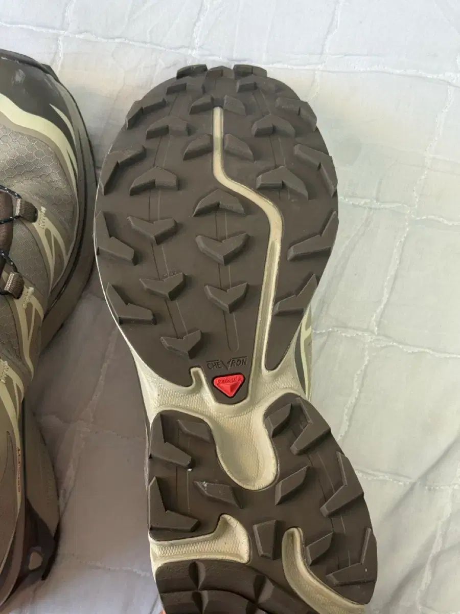 GORE-TEX ヴィンテージカーキ