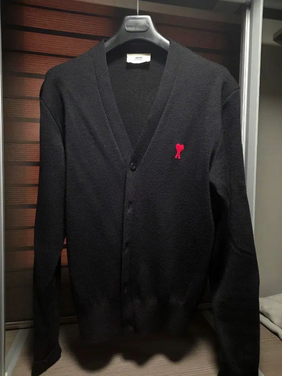 アミ ブラック ハート ロゴ カーディガン - メルカリ