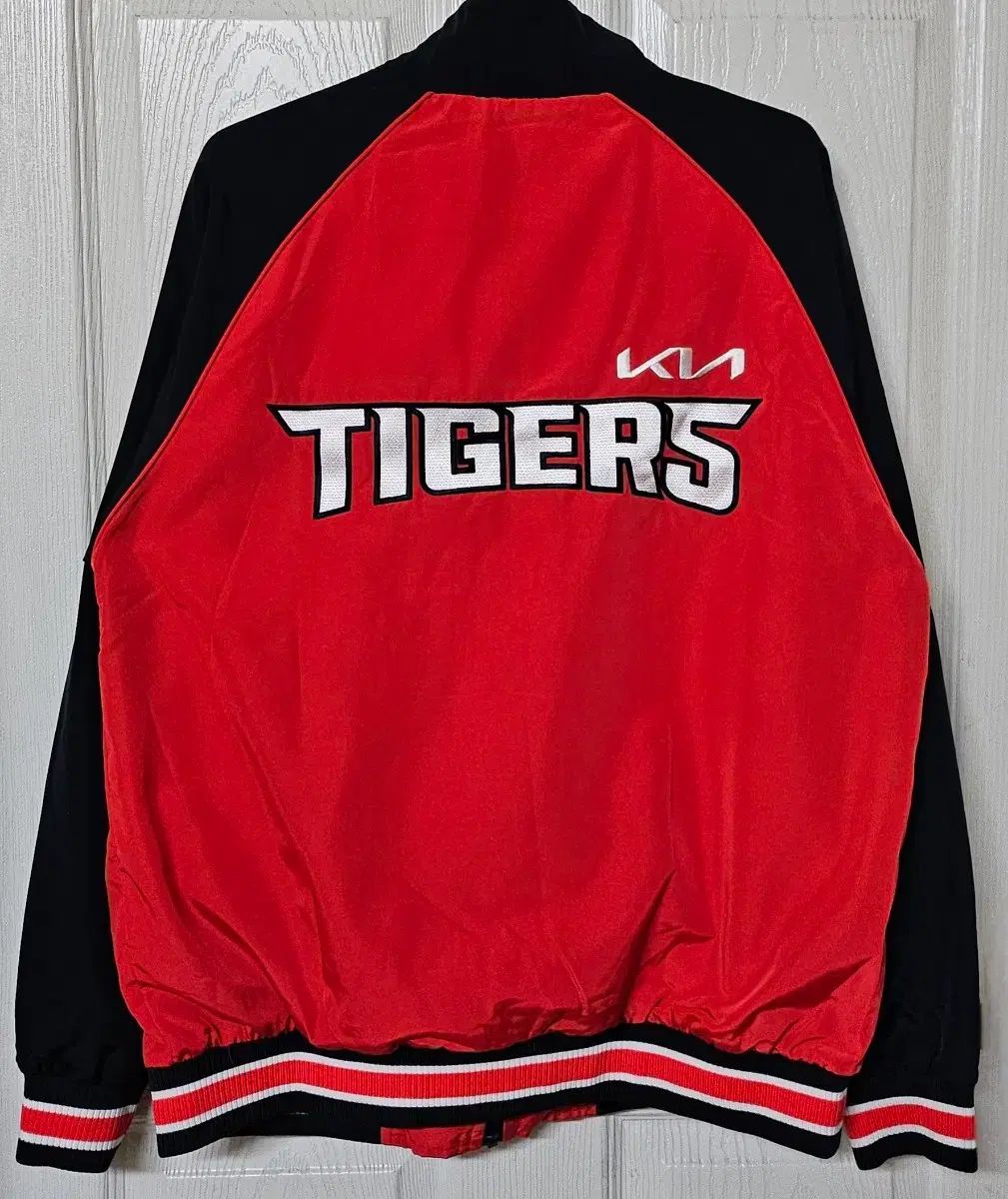 100 KIAタイガース アセンティック 秋冬ジャケット アウター