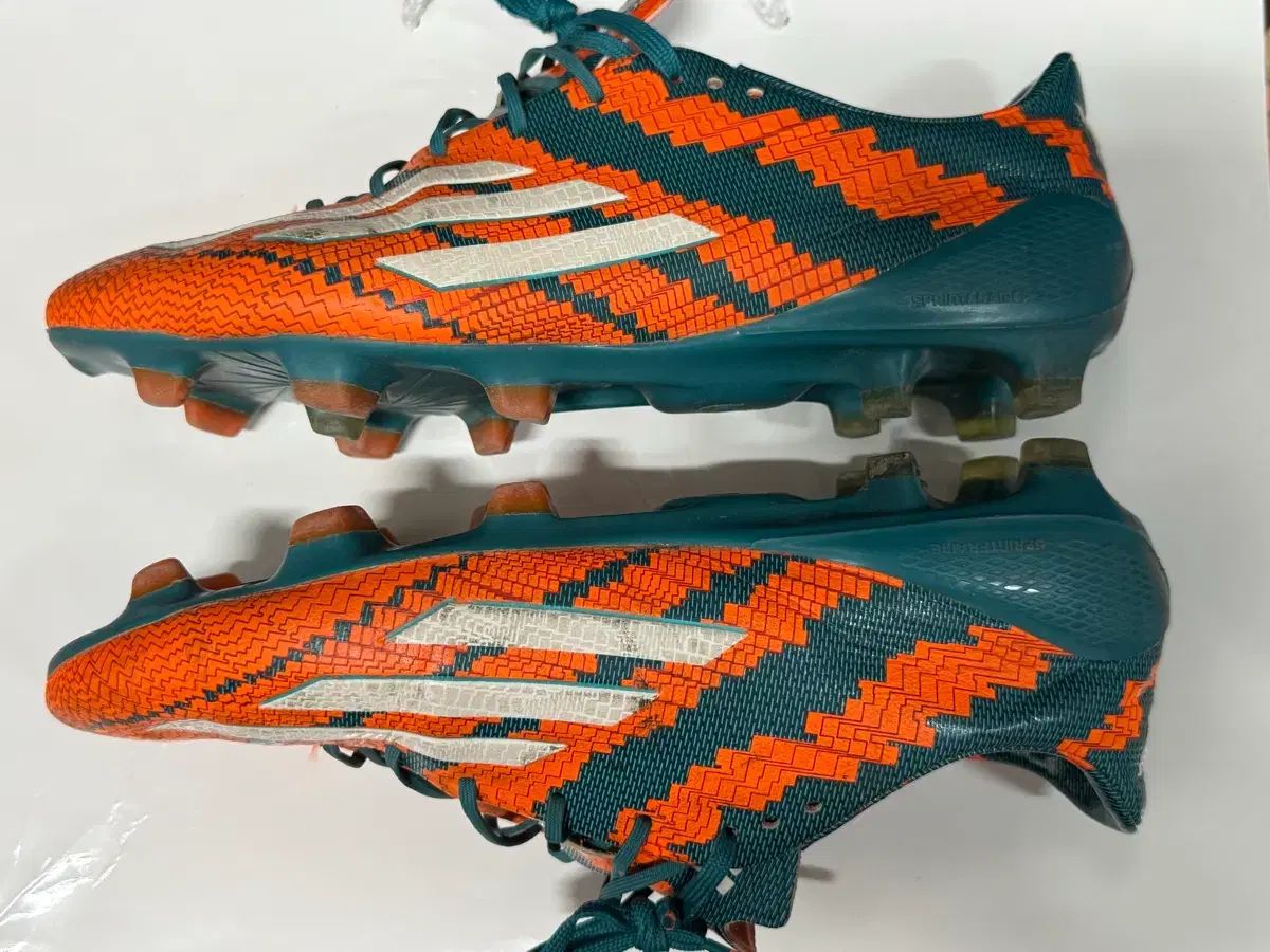 アディゼロ F50 メッシ 10 1 FG アディダス サッカーシューズ 260