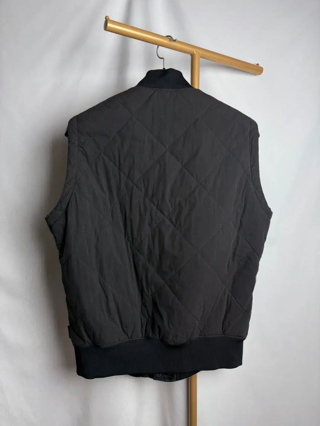 LYNN J.LINDEBERG メンズ キルティング ダウンベスト