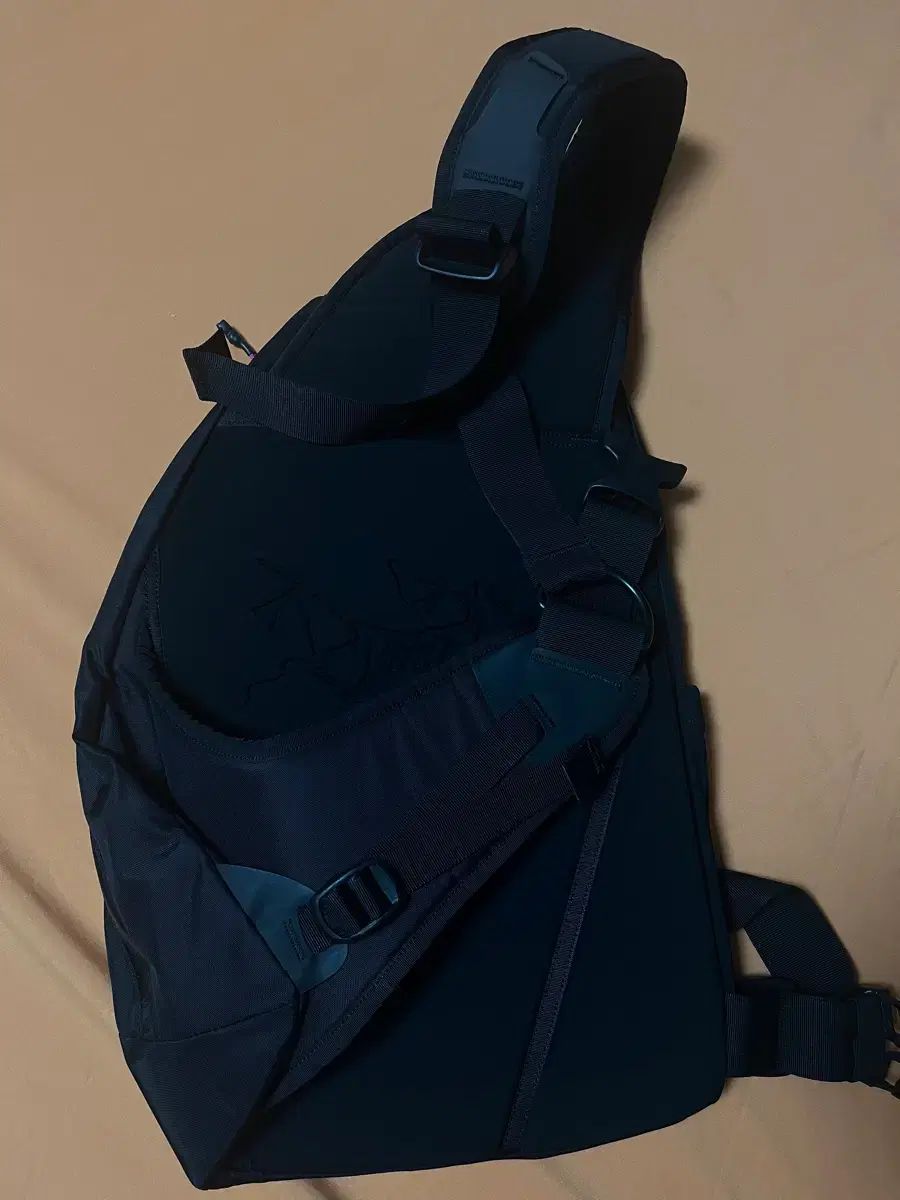 ARC TERYX アークテリクス システム A クイバー クロスボディーバッグ パック