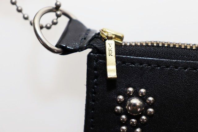 ブラック ブランド古着ベクトル