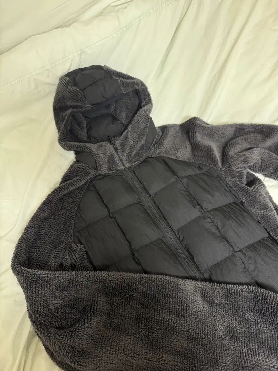 M ゴーウェア アロイ フリース フーディー ジャケット ブラック