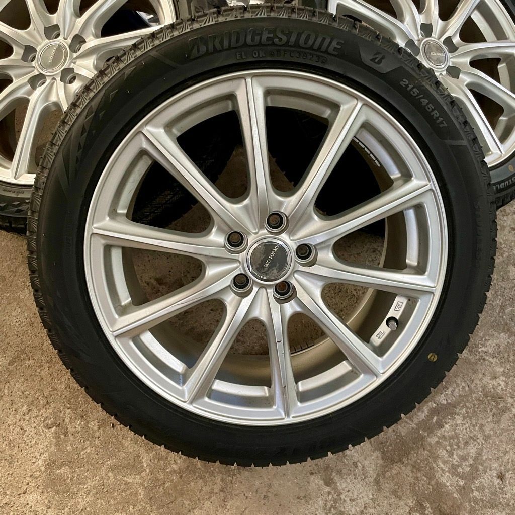 50系プリウス 215 45 R 17 スタッドレス VRX 3 アルミホイールセット4本 ECO FORME