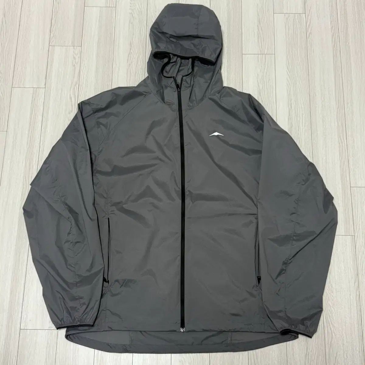 カルバン クライン ラムウェア ウィンドブレーカー ダークグレー LIGHT WINDSTOPPER JACKET