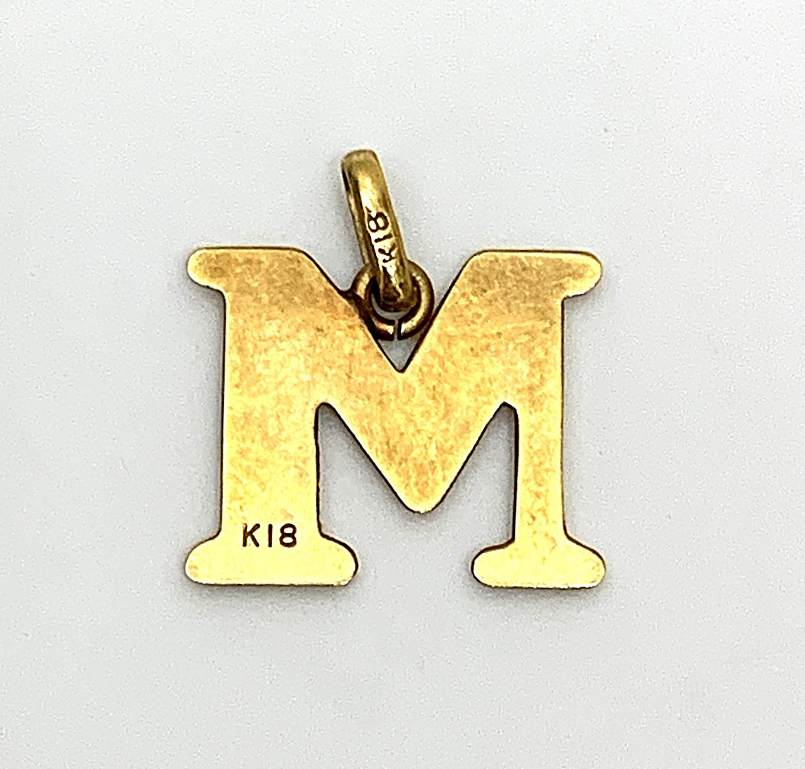 最後のお値下げ‼️18金ペンダントタップイニシャルMのみ 最後のお