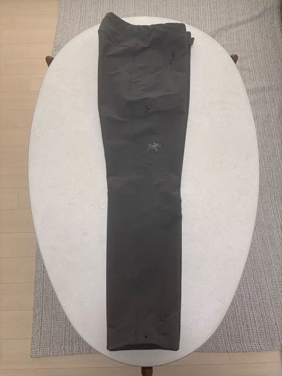 32 short ARC TERYX GAMMA AR ブラッシュド