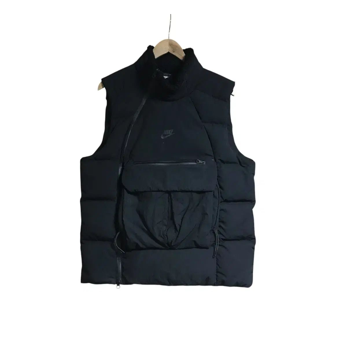 ナイキ テックウェア 必須アイテム ダウンベスト