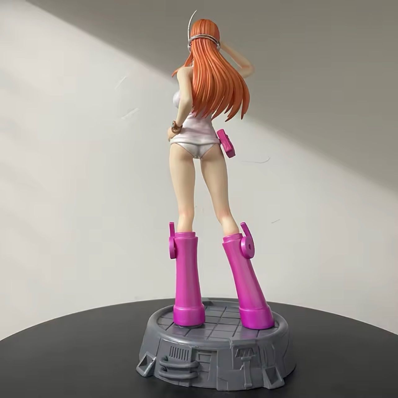 単品専用」ONE PIECE ワンピースフィギュア エッグヘッド編ver ナミ