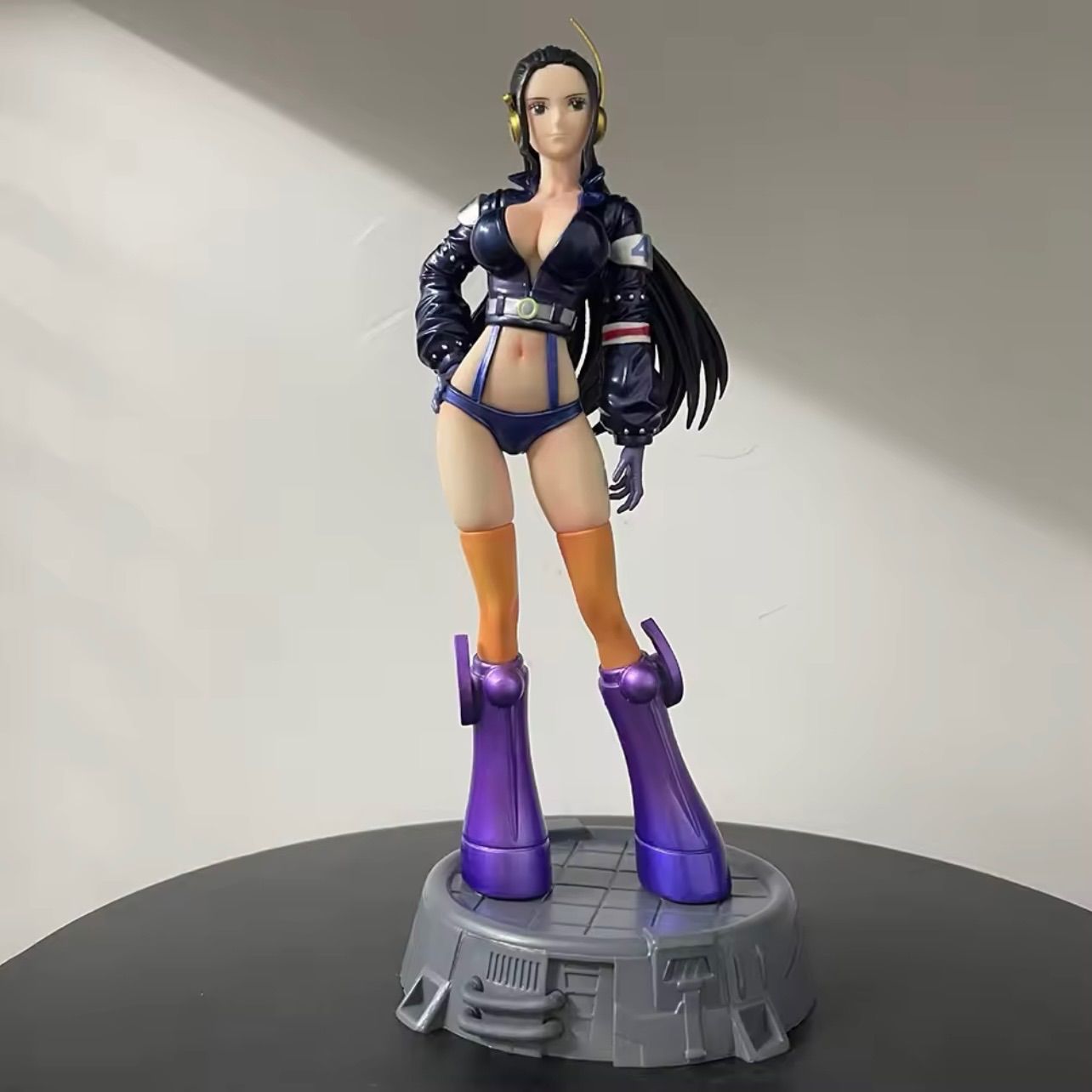 単品専用」ONE PIECE ワンピースフィギュア エッグヘッド編ver ナミ