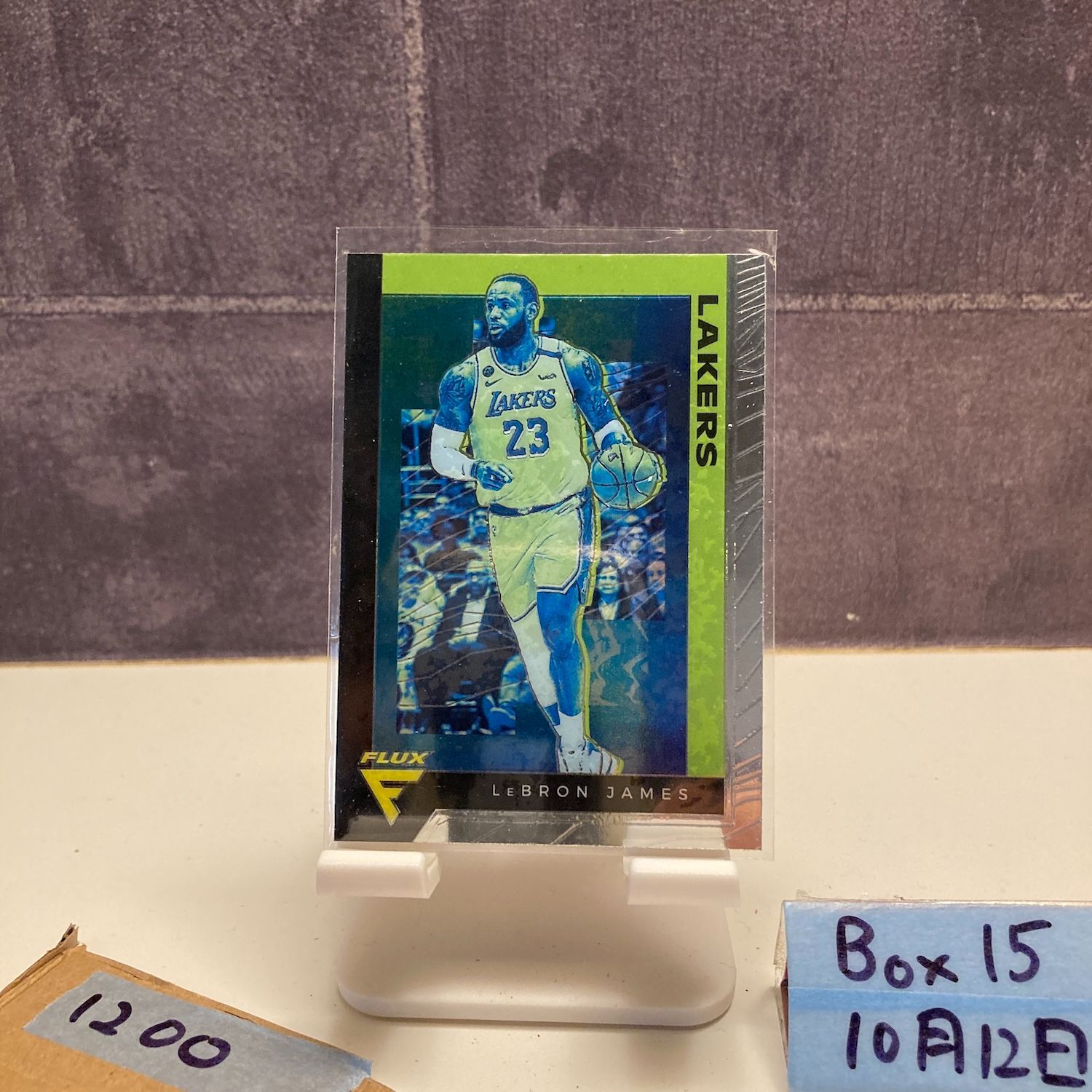 2019-20 Panini Chronicles Flux LeBron James Los Angeles Lakers