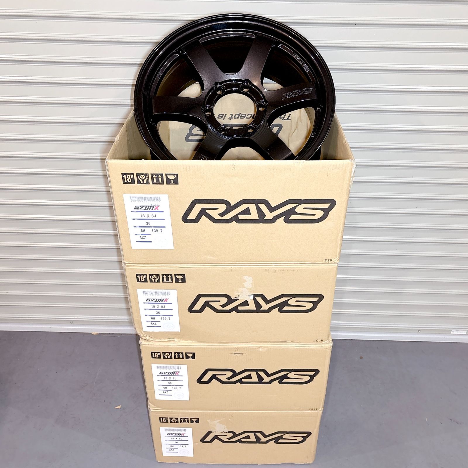 在庫品 RAYS Gram Lights 57 DR X レイズ グラムライツ 18 8 0 139 7 6穴 ハイエース 4本セット