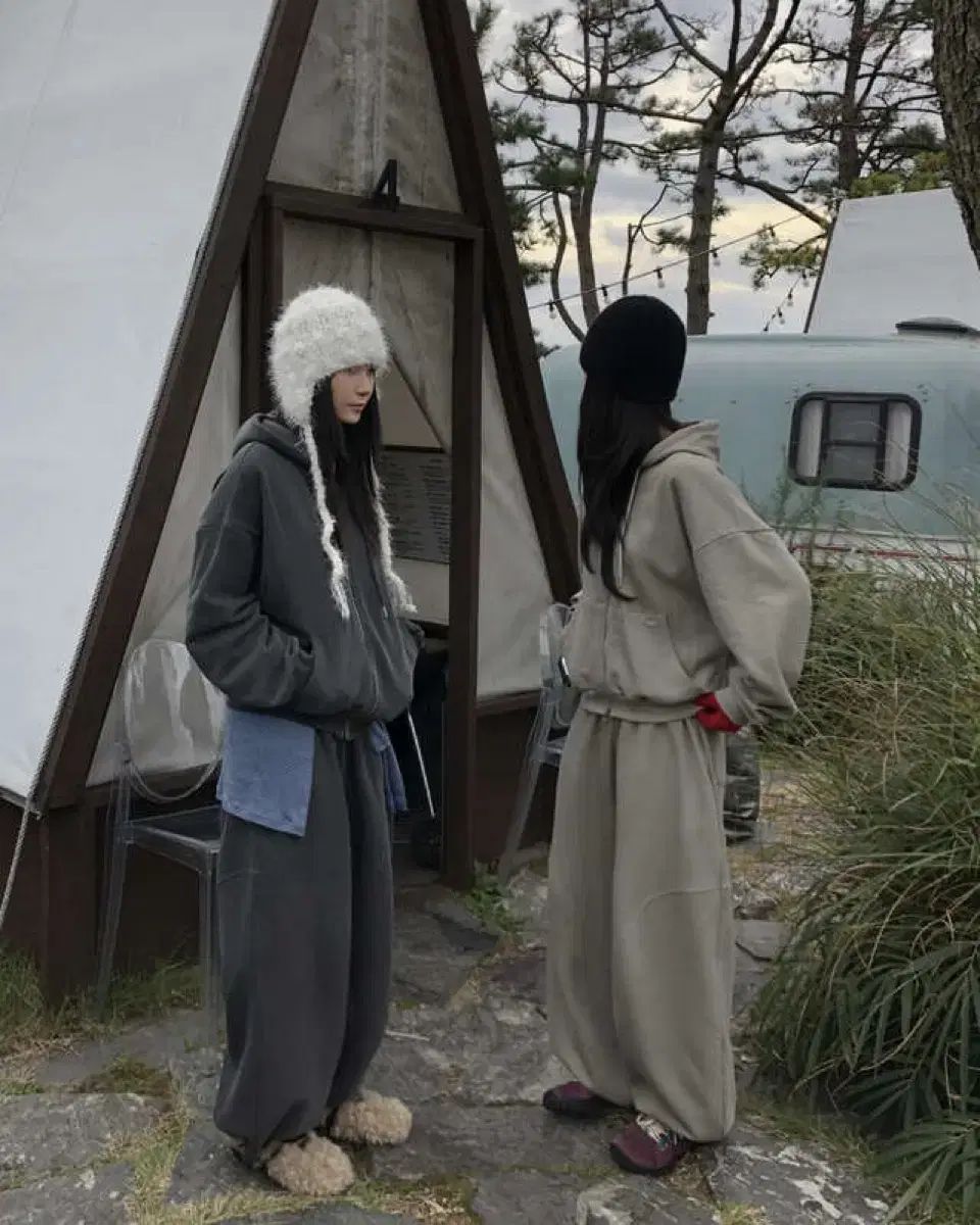 ウィンアウト メイド トレーナー セットアップ ぽかぽか マルーン チャコール