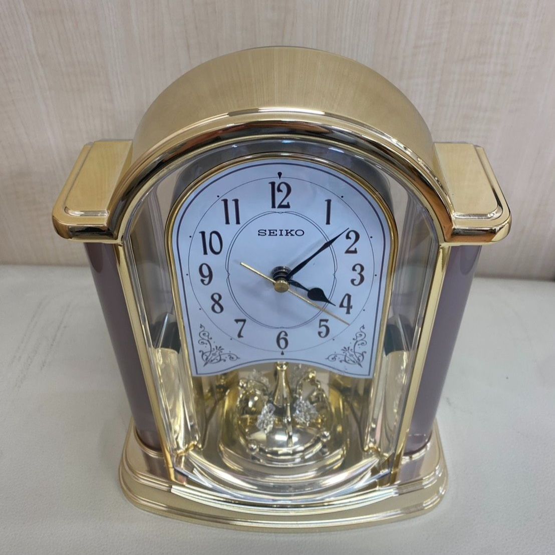セイコー社／チクタク時計　置き時計。可動品。【年代物　昭和レトロ　多少なり錆浮】 セイコー社／チクタク時計置き時計。可動品。【年代物昭和レトロ多少