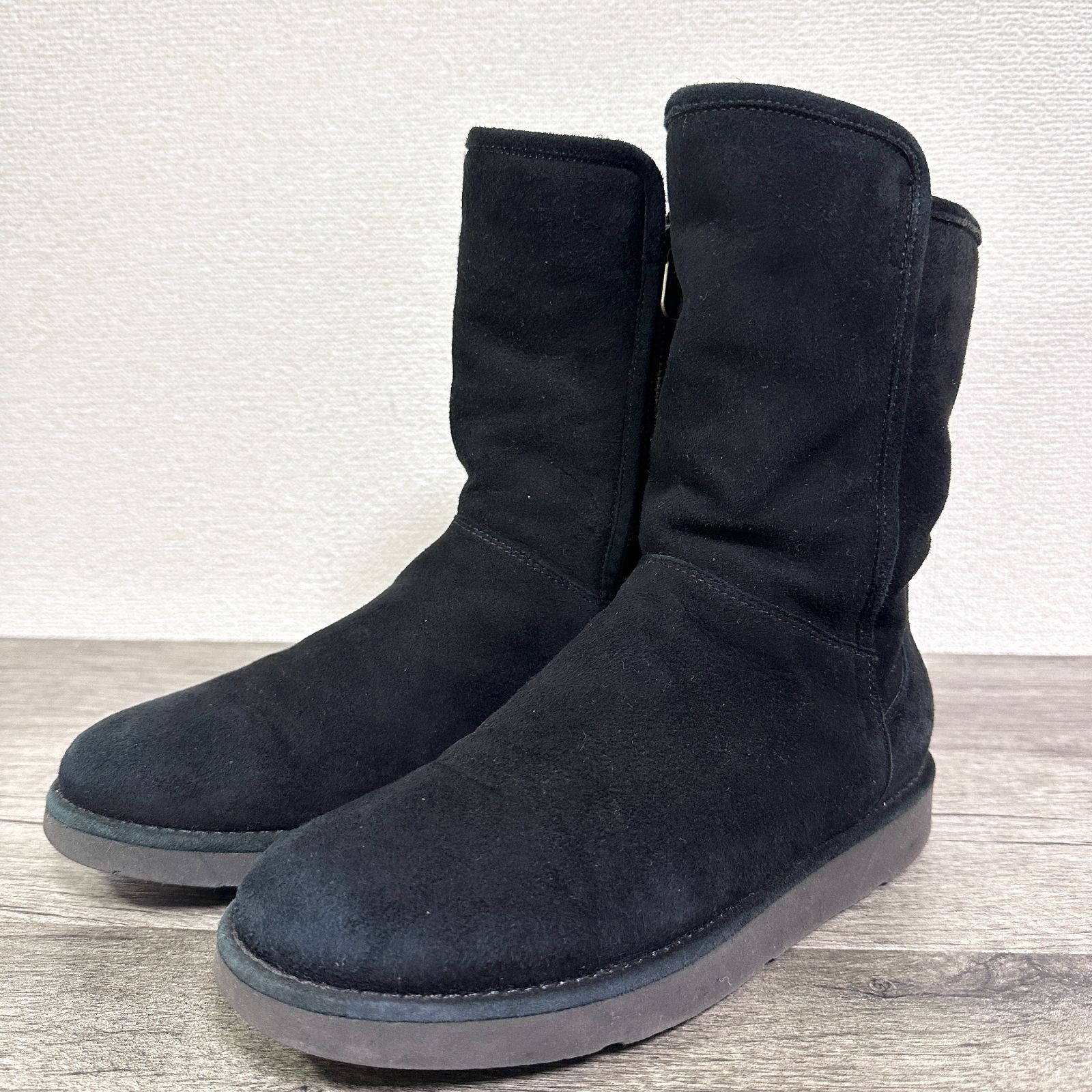 訳あり UGG イタリア製 アブリーショート 1009250 サイドジップ ミドル 