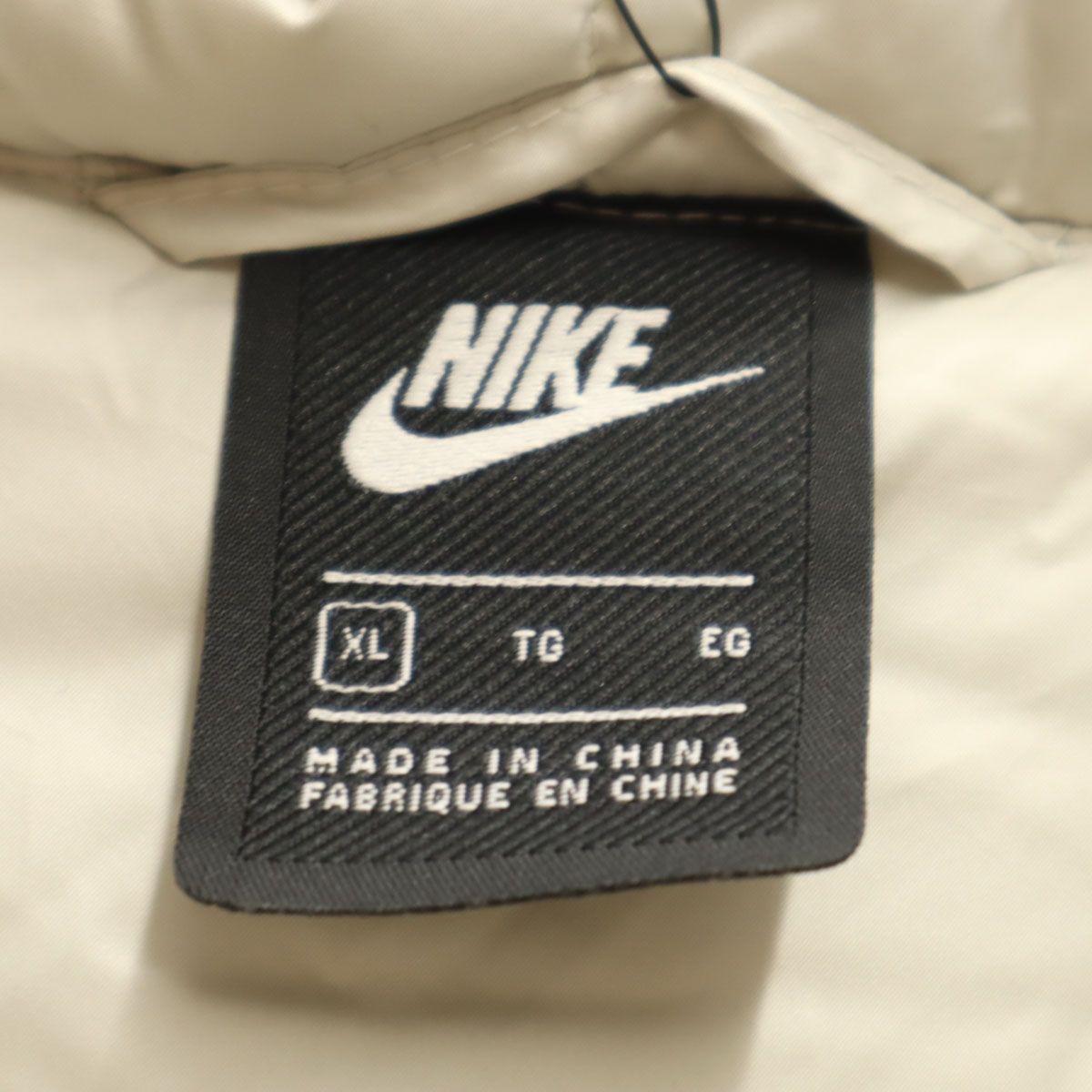 NIKE ナイキ 中綿コート XL カーキ メンズ 古着