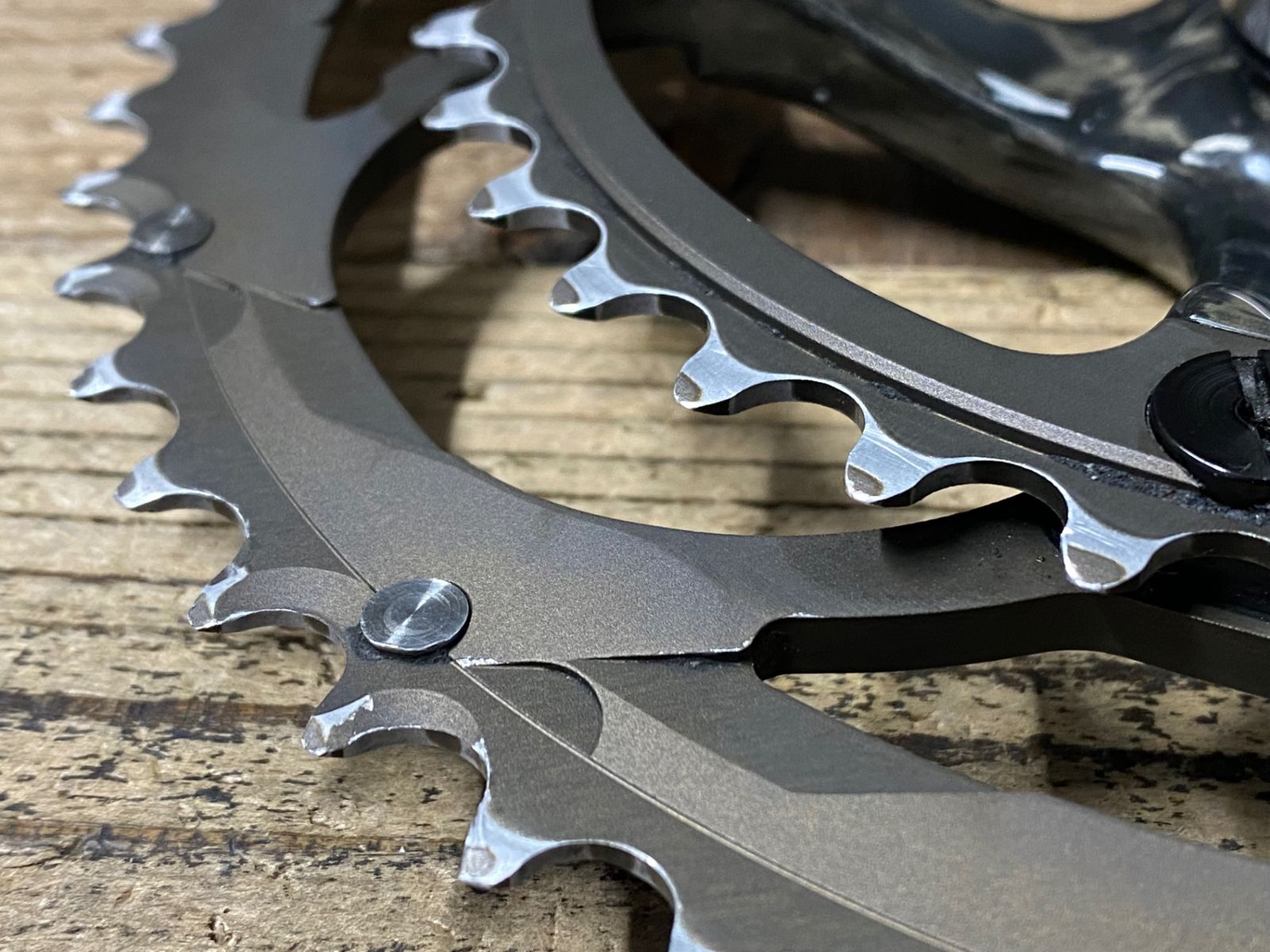 JM370 カンパニョーロ CAMPAGNOLO コーラス CHORUS クランクセット