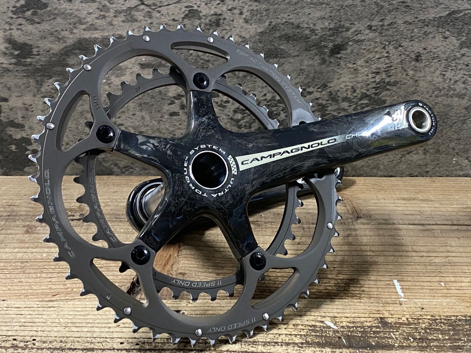 JM370 カンパニョーロ CAMPAGNOLO コーラス CHORUS クランクセット