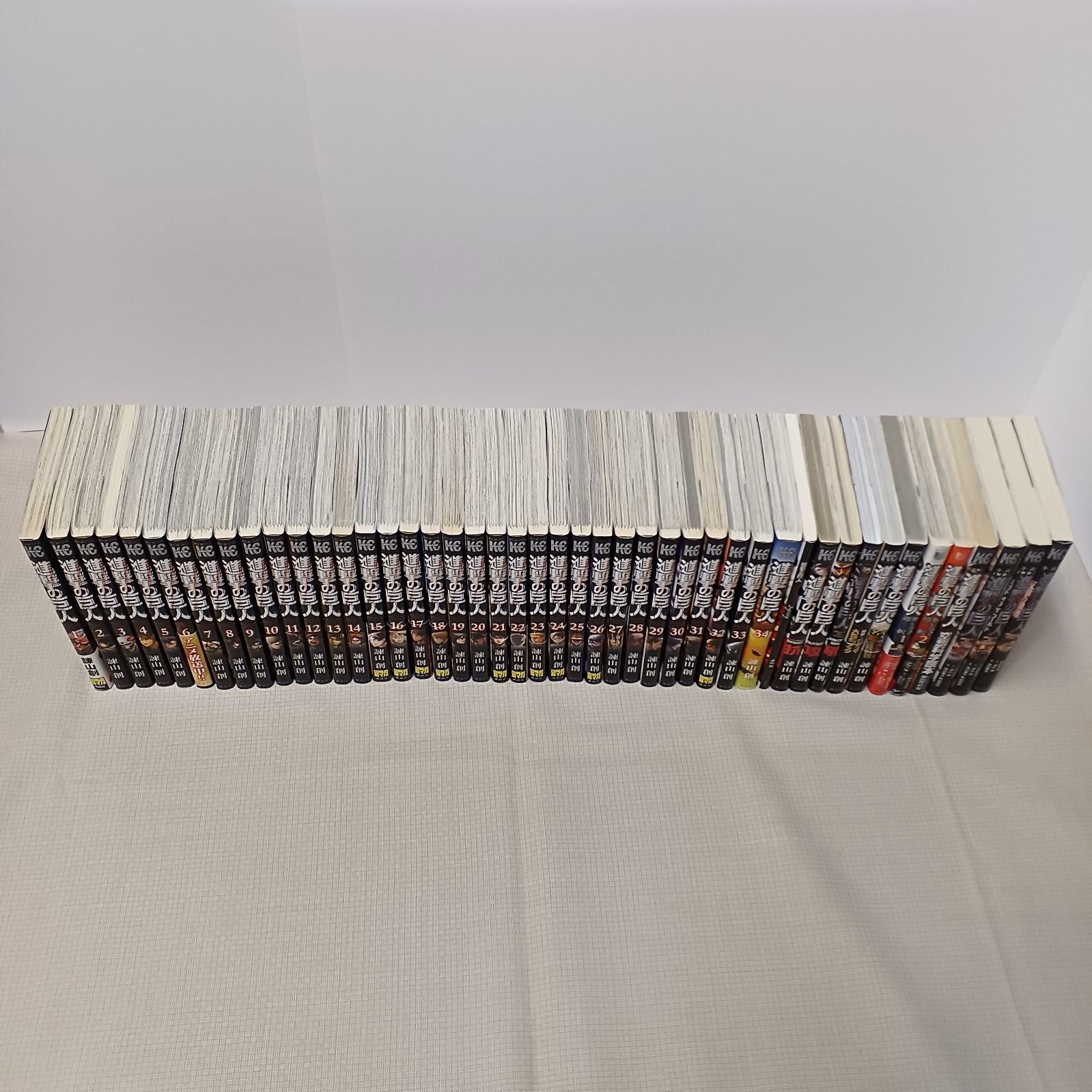 進撃の巨人 全34巻セット (全巻セット)＋関連本12冊 - メルカリ